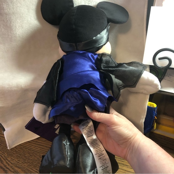 Disney Happy Halloween 2022 Minnie Mouse bay costume stuffed toy NWT - Picture 7 of 9